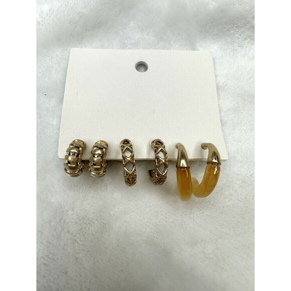 NEW Free People Small Half Hoop Stud Set Gold Mulitcolor 3 Pack Boho Chic Dainty - Picture 3 of 4